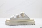 UGG - Image 2