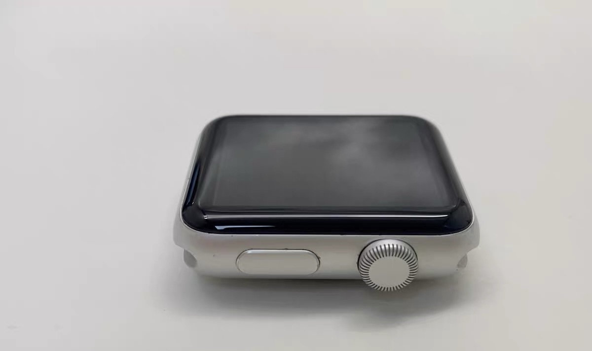 img_0394 Apple Watch Series 3 42mm GPS — UK Version — White — 8GB - Image 1