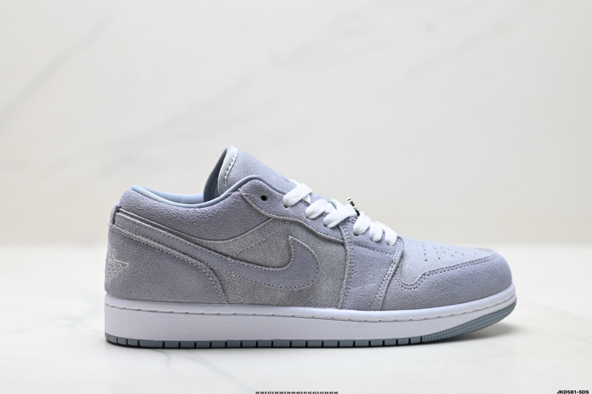 img_8142 Nike Air Jordan 1 Low Classic - Image 1