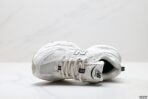 New Balance MR530 - Image 9