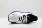 HOKA ONE ONE Bondi 9 - Image 2