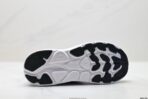 HOKA ONE ONE CLIFTON - Image 9