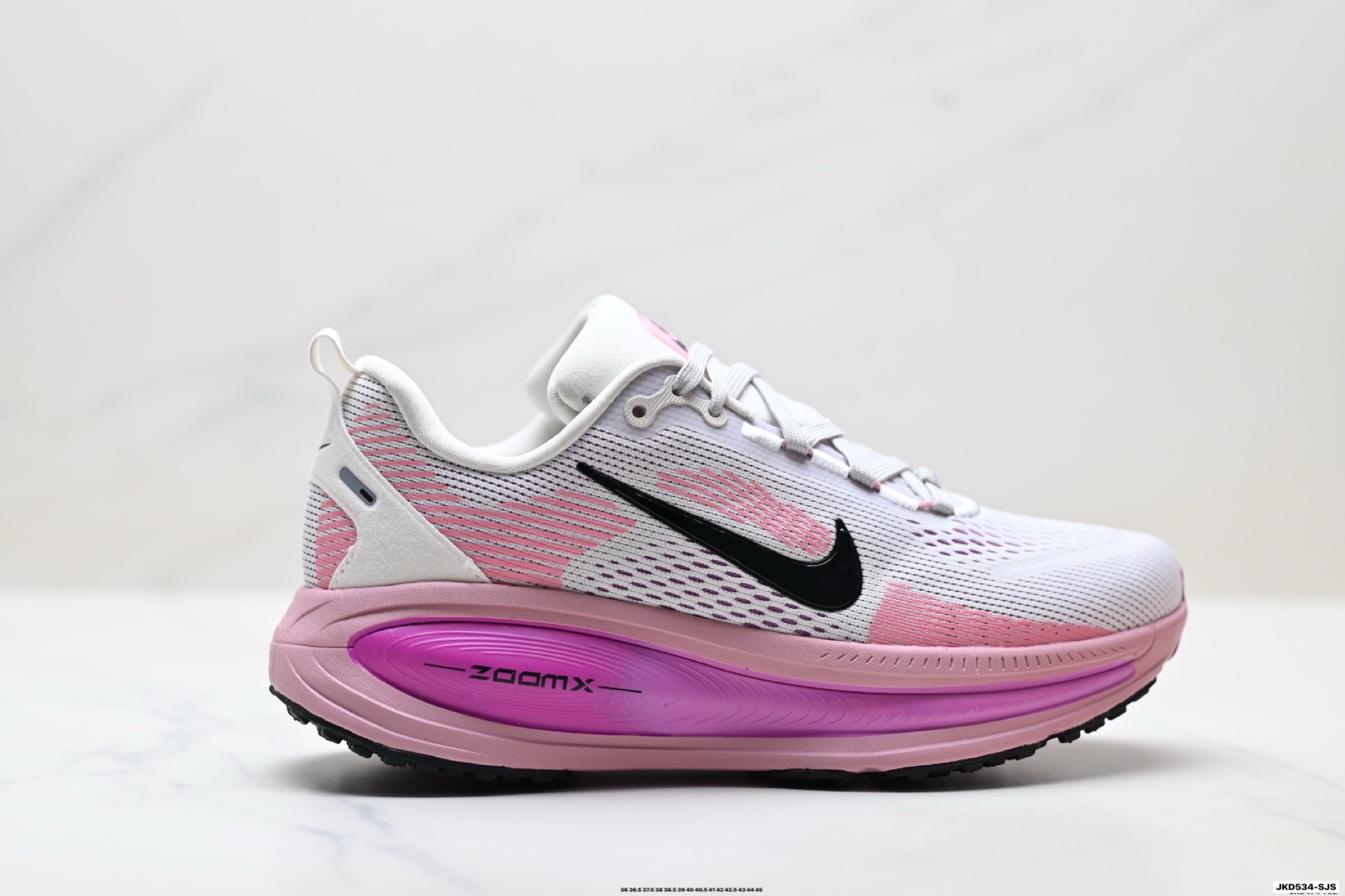 img_9693 Nike VOMERO 18 - Image 1