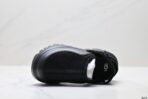 UGG - Image 2